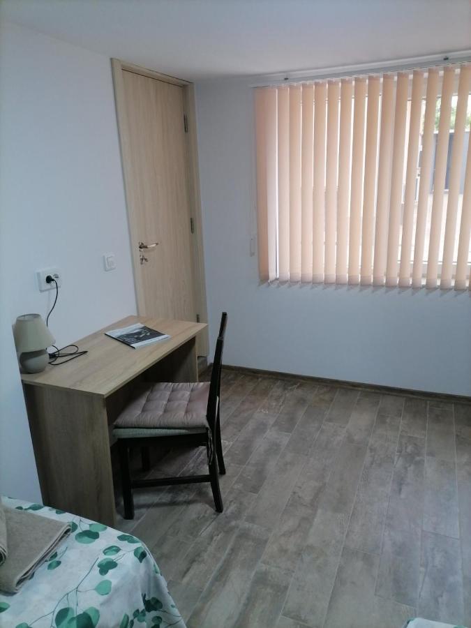 Cosy Apartment With A Sunny Balcony In Varna Buitenkant foto
