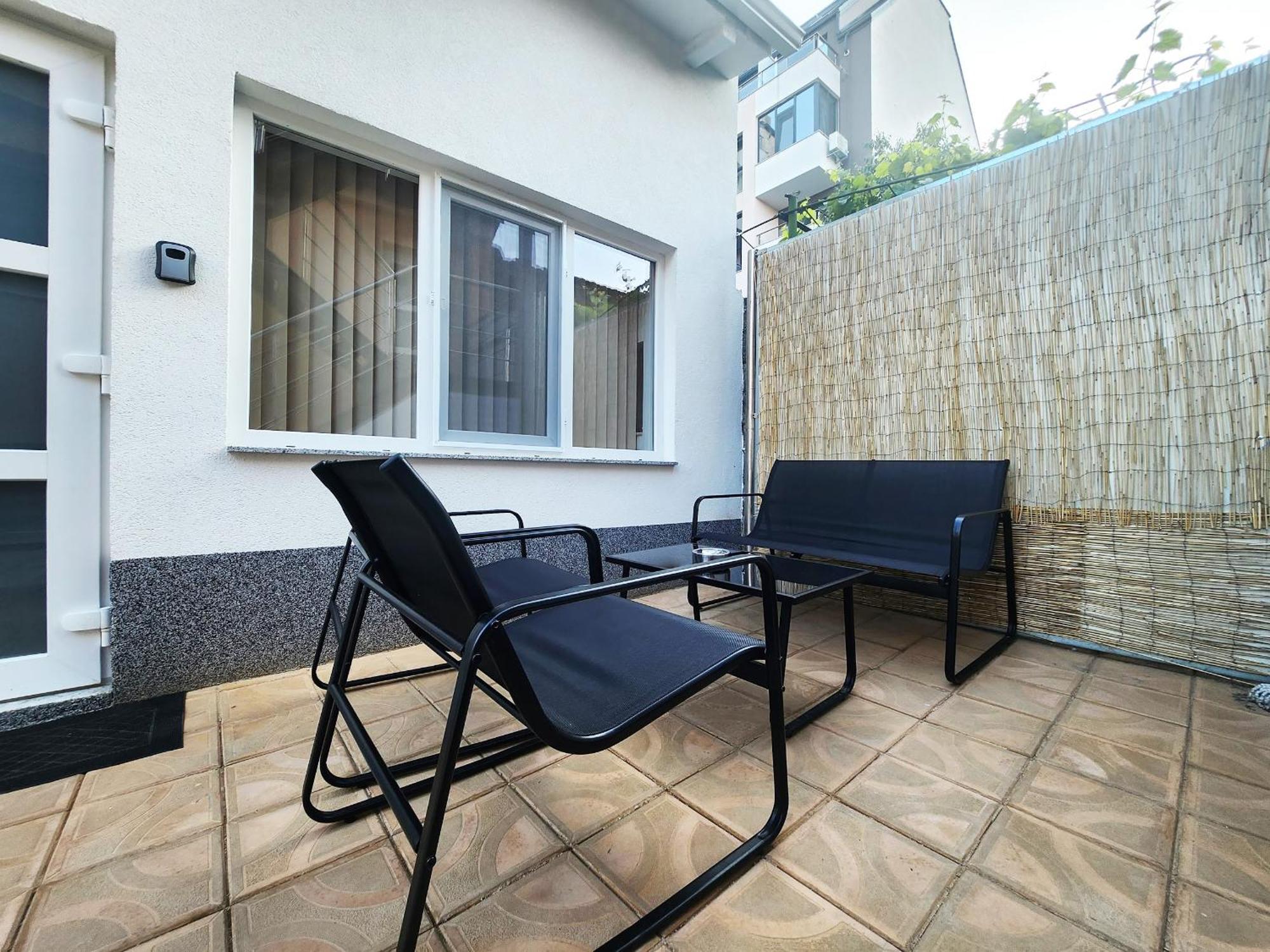 Cosy Apartment With A Sunny Balcony In Varna Buitenkant foto